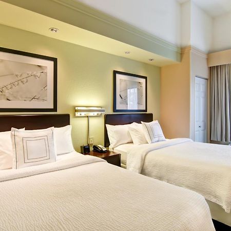 Springhill Suites Fresno Esterno foto