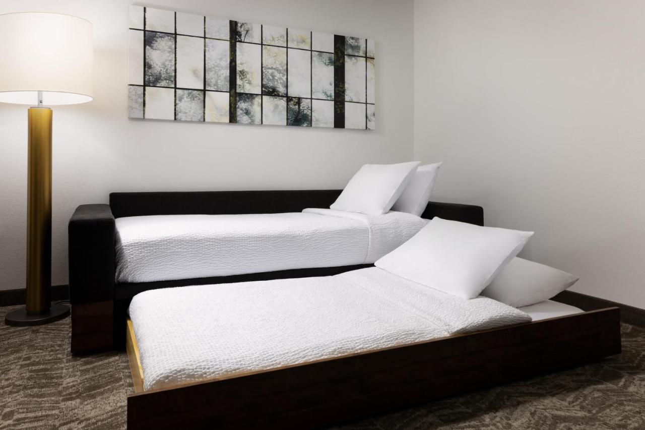 Springhill Suites Fresno Esterno foto