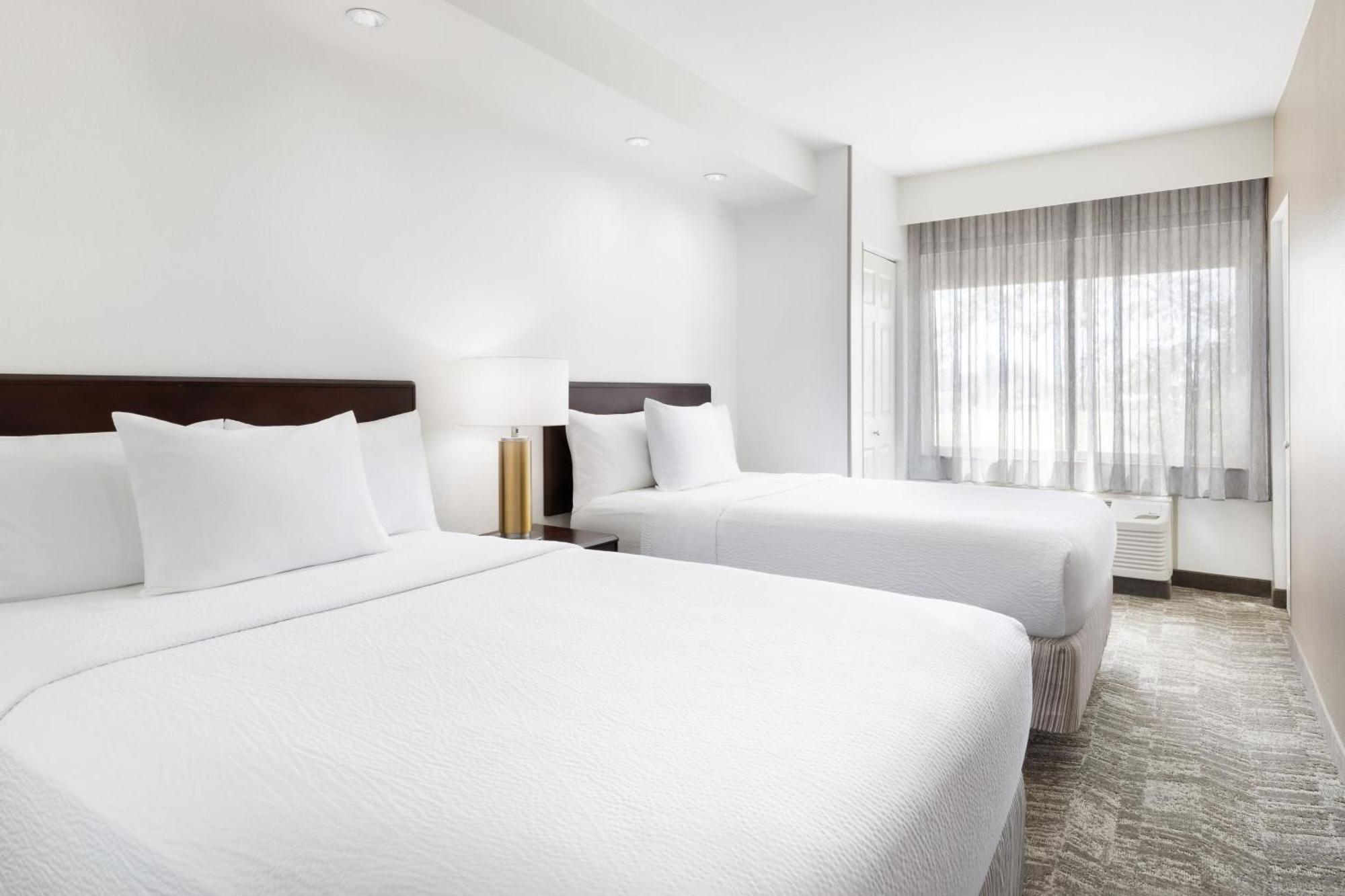 Springhill Suites Fresno Esterno foto