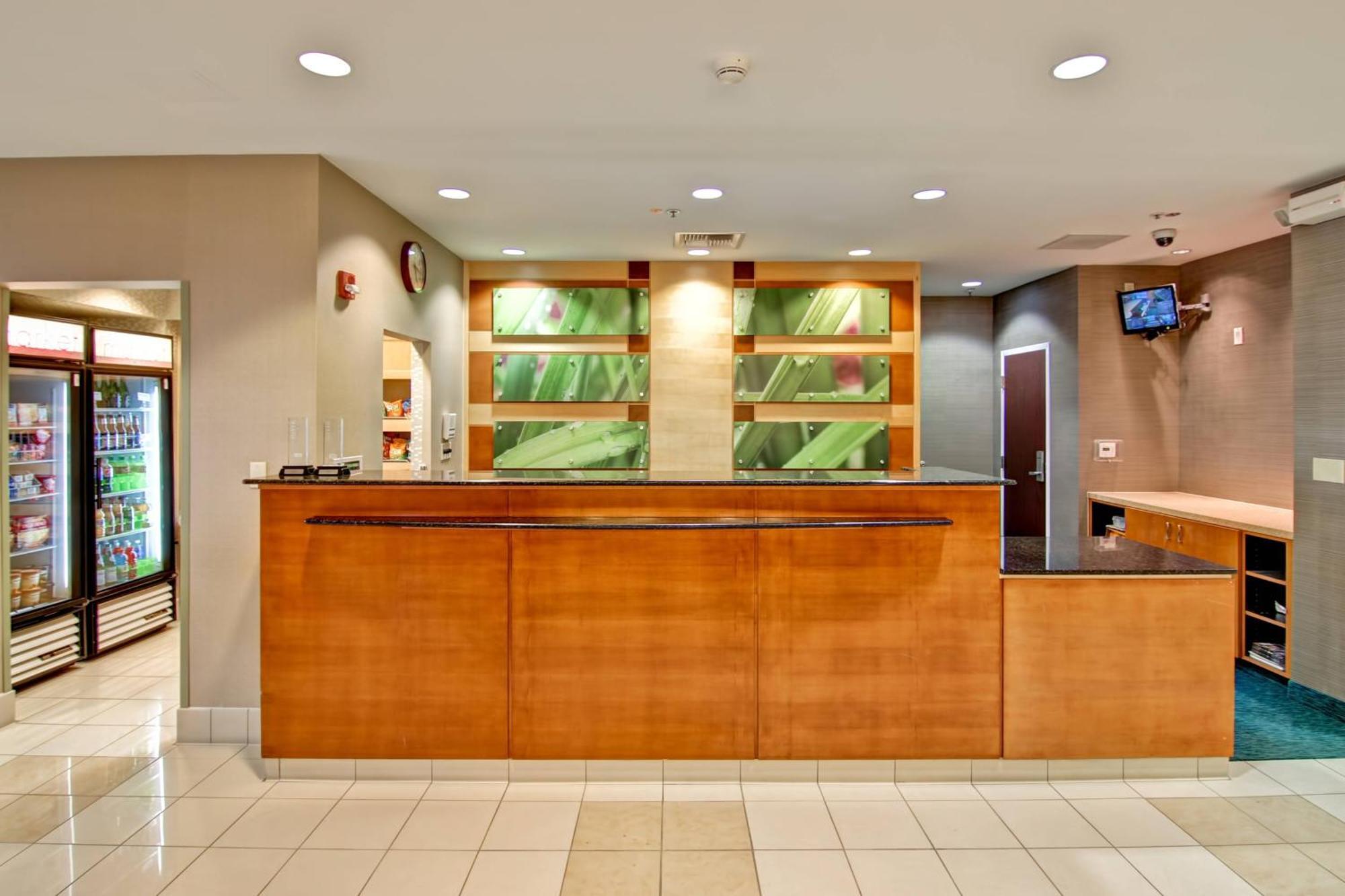 Springhill Suites Fresno Esterno foto