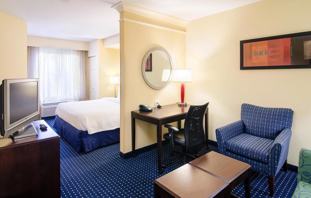 Springhill Suites Fresno Esterno foto
